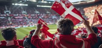 Joachim Andersen i rød-hvide farver