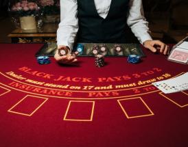 Etikette i blackjack: Sådan spiller du som en ægte gentleman