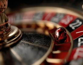 Lykketal og nytårs-overtro: Sådan giver du dine nytårsbets et festligt twist