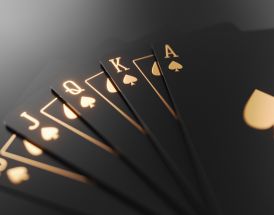 Hvordan spiller man poker? Guiden fra regler til strategi