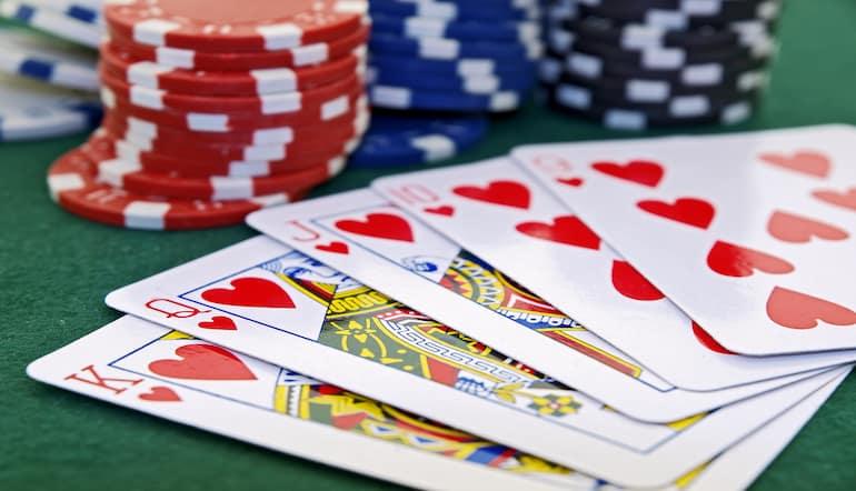 Sådan spiller du Omaha Poker - en guide
