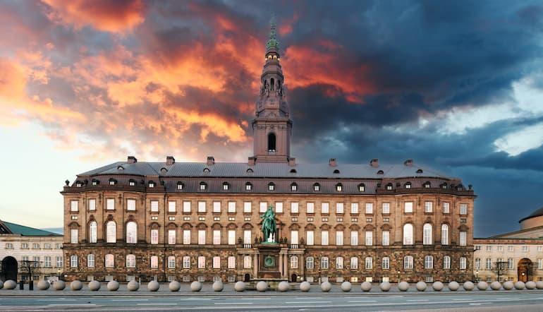 Spil på Folketingsvalget 2026: Sådan kommer du i gang