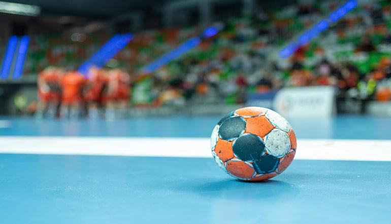 Bambuni Herreligaen går ind i sin afgørende fase: Kampen om semifinalerne spidser til
