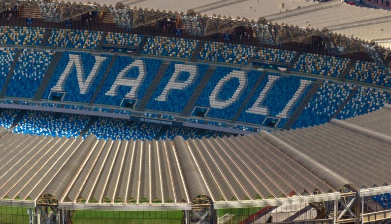 Rasmus Højlunds formue: sådan tjener Napoli-danskeren sine penge