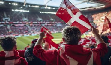 Joachim Andersen i rød-hvide farver