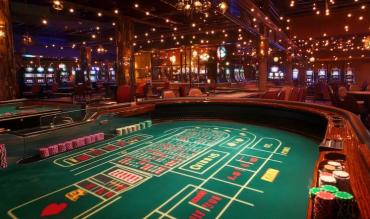 Craps: Skal du spille online eller i et live casino?