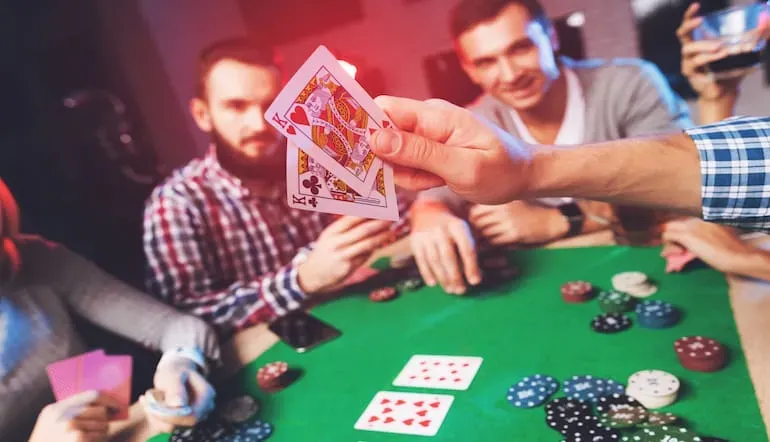 poker med vennerne